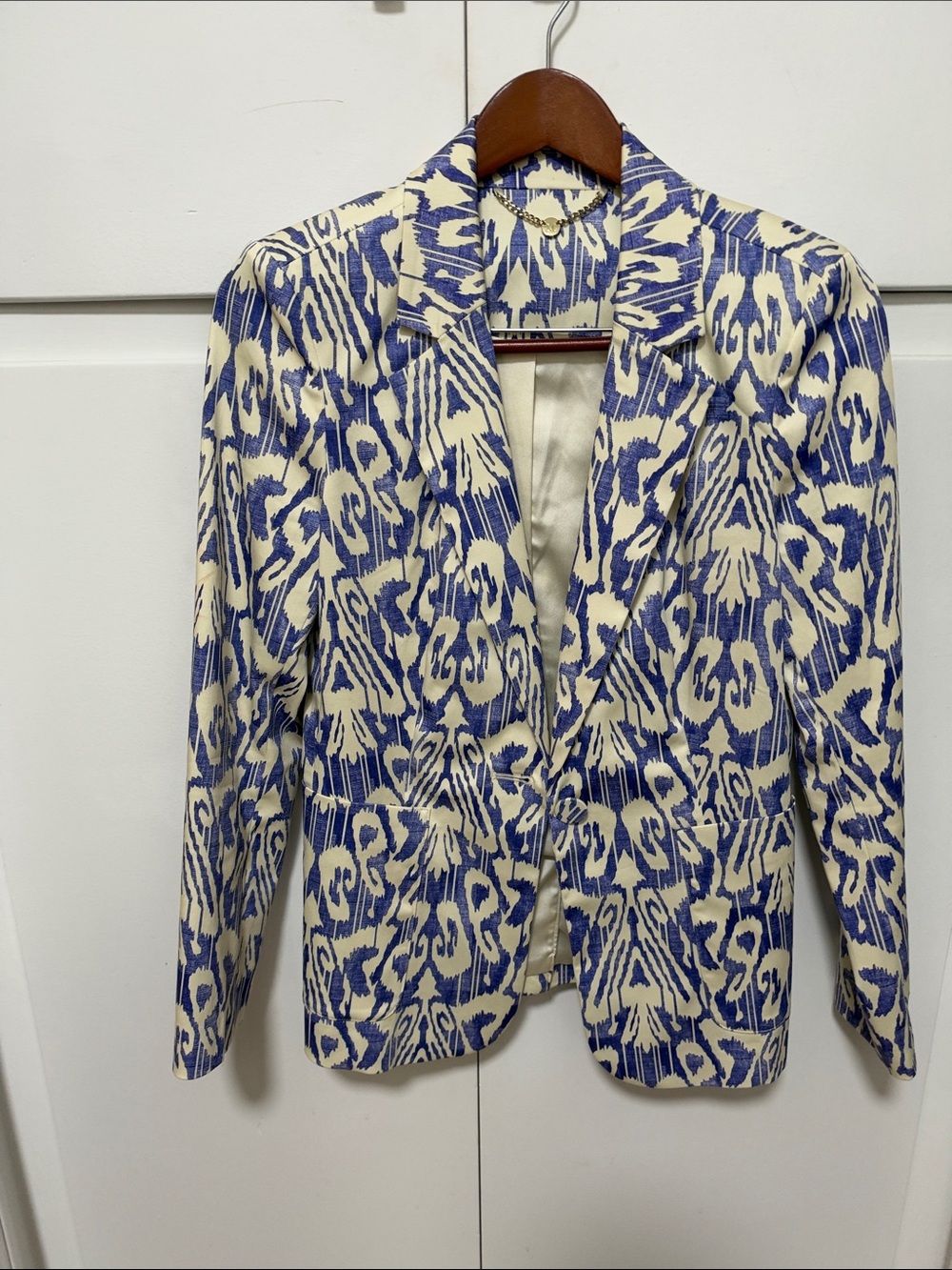 Guess by Marciano Blue and Cream Ikat-Print Blazer